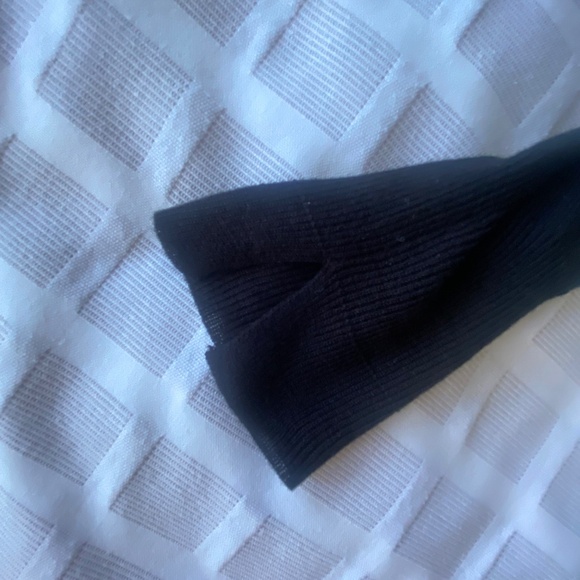 Zara Crew Neck Sweater Black Excellent Condition - Picture 4 of 10